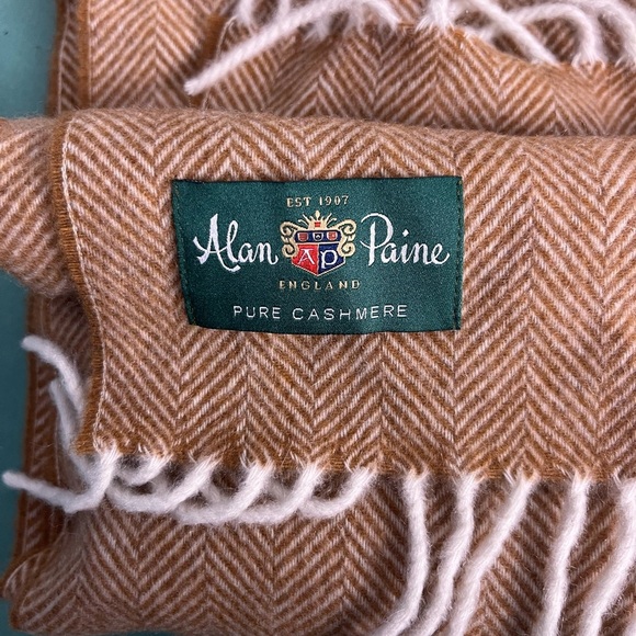 Alan Paine Kinross Cashmere Herringbone Scarf In Mid Brown - Picture 4 of 4